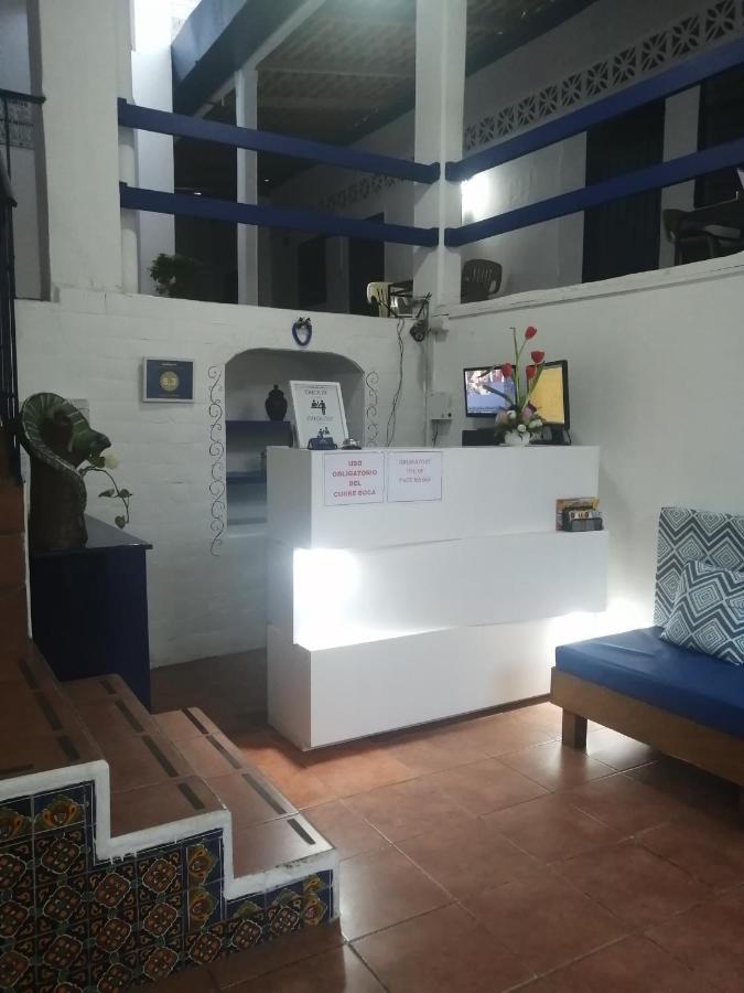 Hotel & Hostal Mayflower Puerto Escondido  Exterior photo